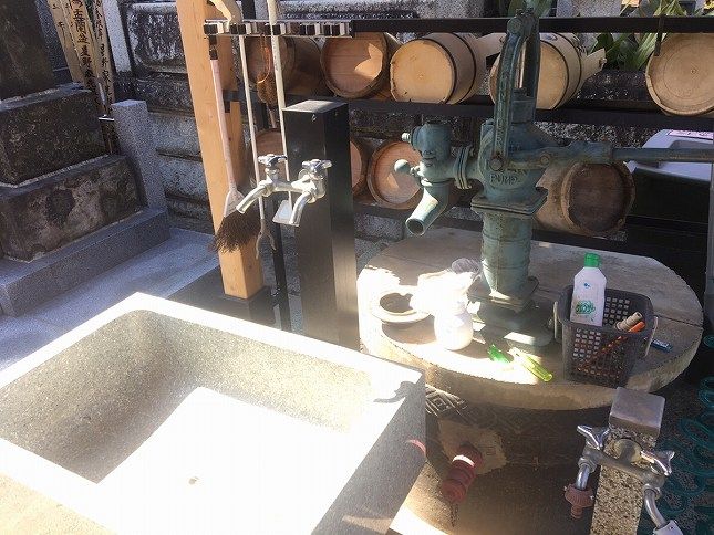 恵光メモリアル新宿浄苑　整理された水場