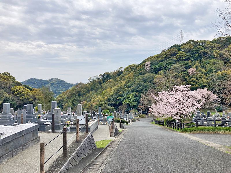 福岡市立 三日月山霊園