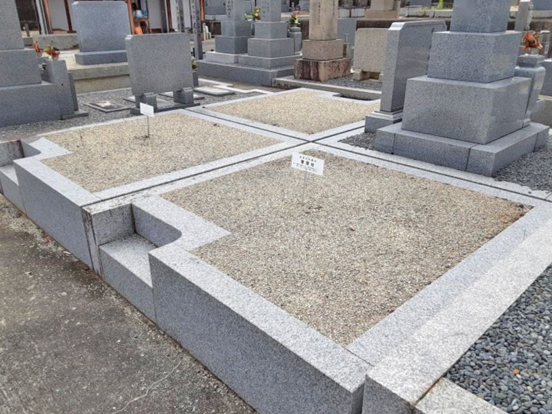 畝傍御坊共同墓地