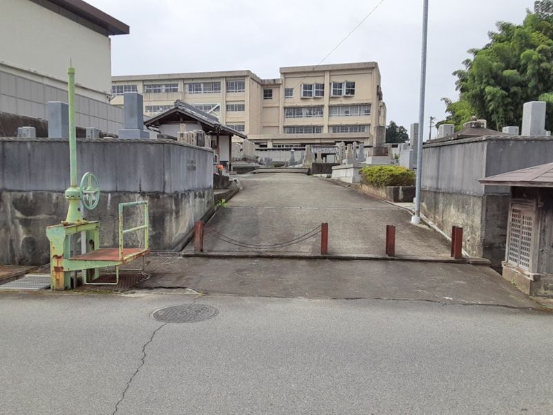 畝傍御坊共同墓地