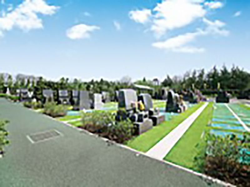 狭山やすらぎ霊園　園内はラバーテック舗装