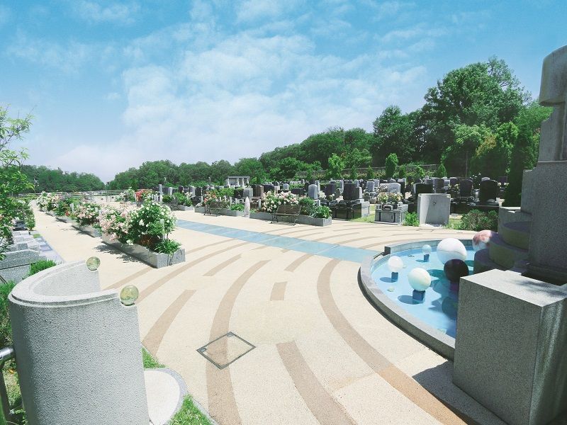 メモリアルパーク天空の杜　「せせらぎ区」