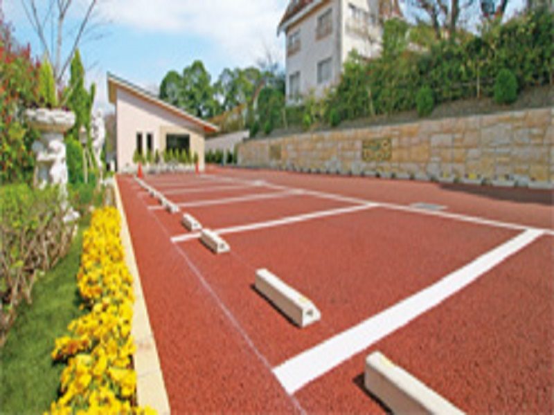 川口さくら霊園の駐車場