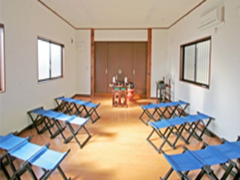 熊谷ひばりの森霊園　法要室も完備