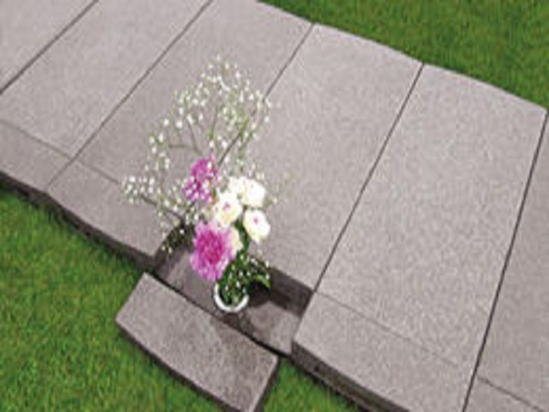 悠久の碑 八王子梅洞寺　独立型墓所「絆」