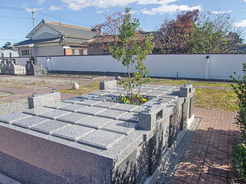 長慶寺 くまがや樹木葬「大樹」