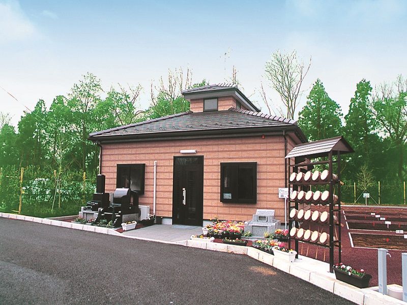 ガーデンニュータウン霊園　管理事務所