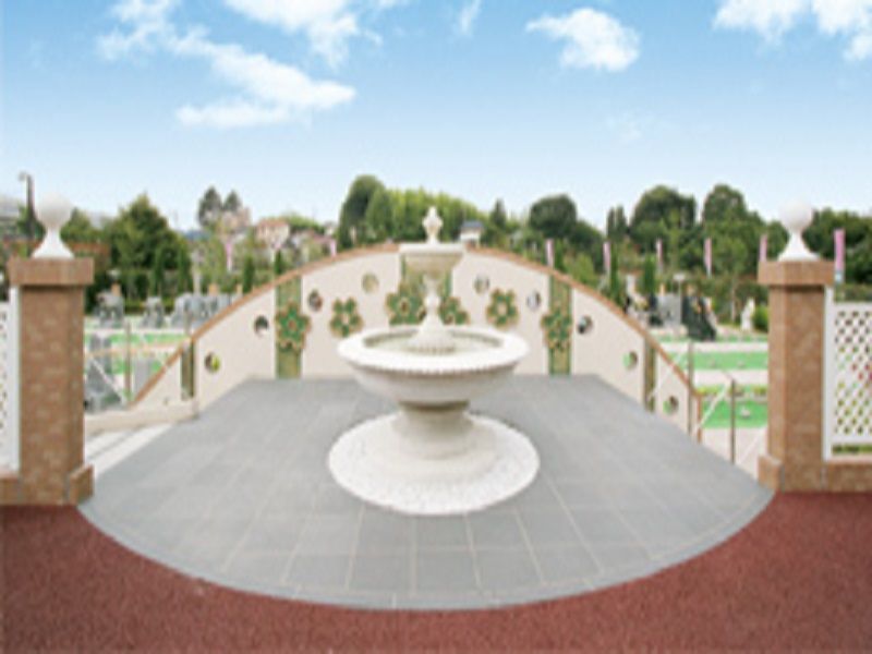 川口さくら霊園の園内オブジェ