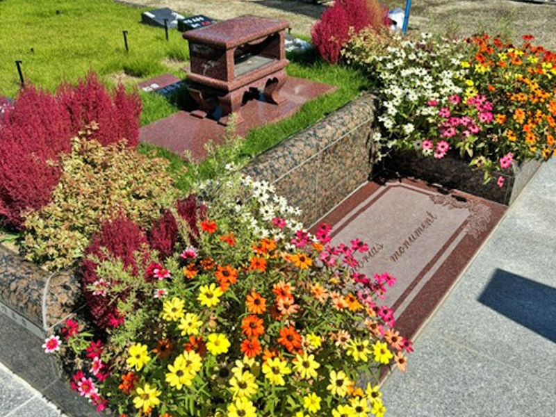 ひかり公園墓地