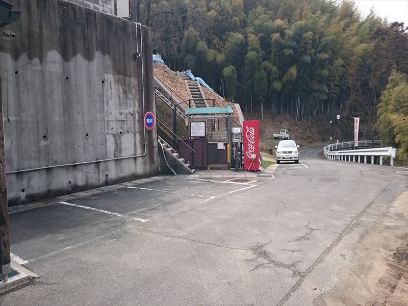 黄金山墓苑