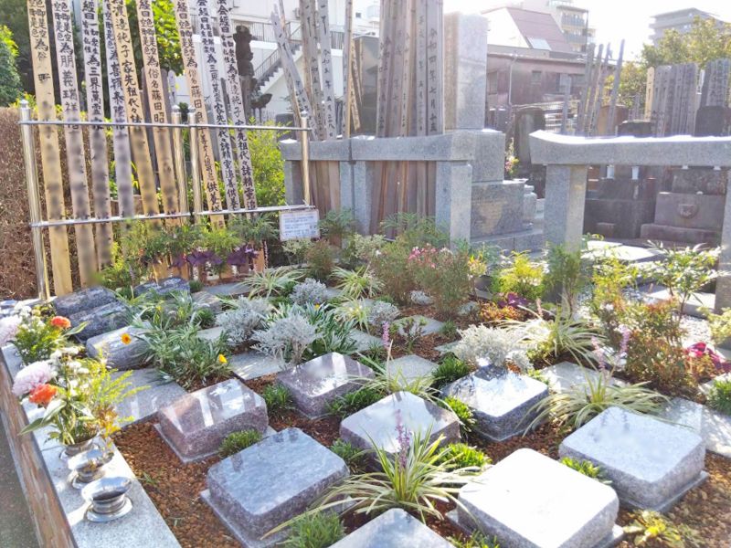 保善寺「プレミアム中野樹木葬墓地」