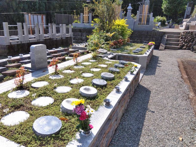 妙誠寺「プレミアム愛川の里樹木葬墓地」