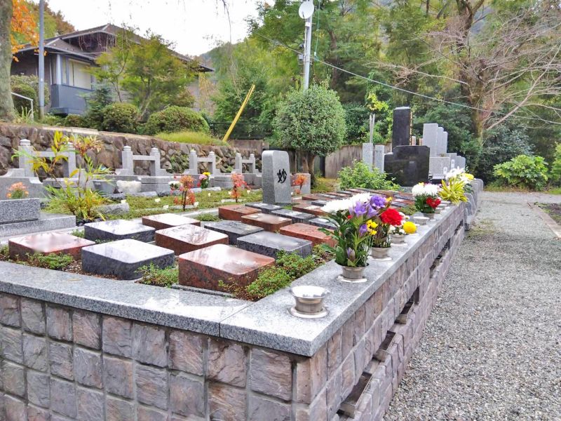 妙誠寺「プレミアム愛川の里樹木葬墓地」