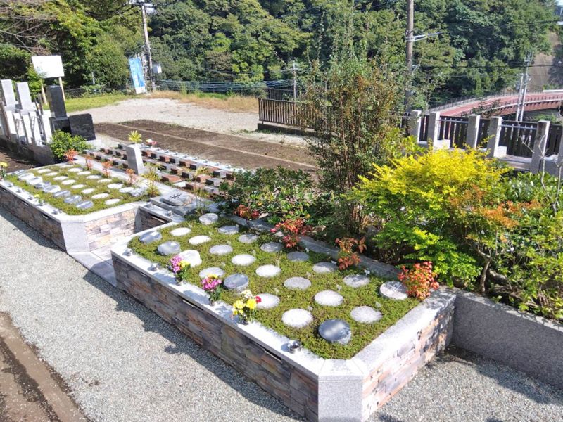 妙誠寺「プレミアム愛川の里樹木葬墓地」