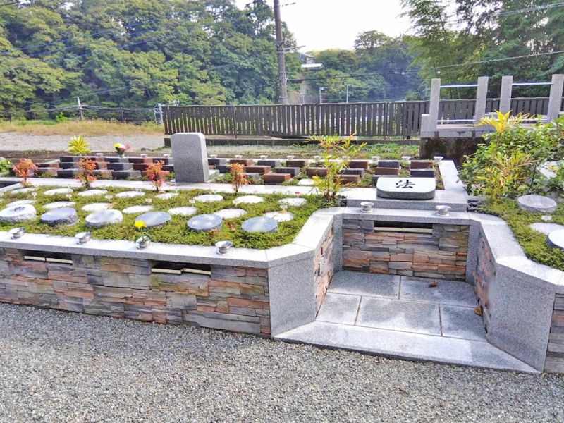 妙誠寺「プレミアム愛川の里樹木葬墓地」