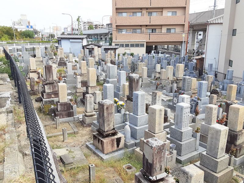 上中木田町共同墓地