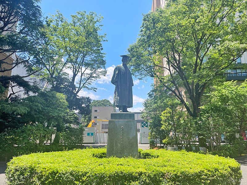 新宿区 樹木葬「瑠璃の光」