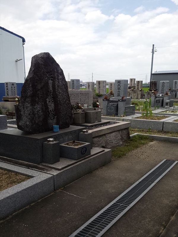池島共同墓地