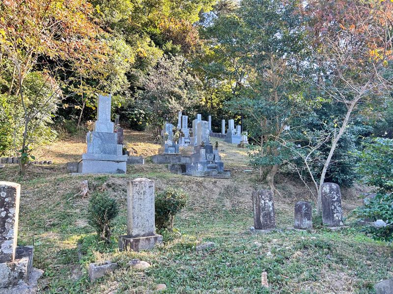 半田市営 成岩墓地