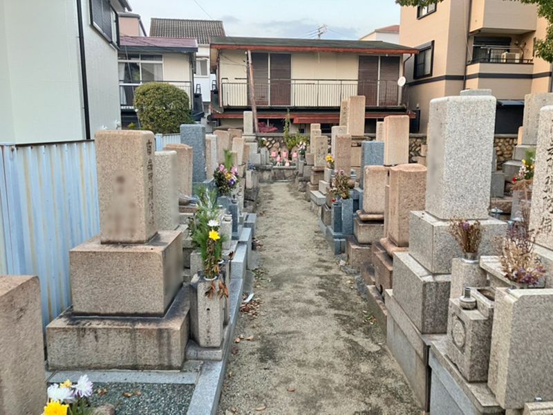 鬼塚墓地
