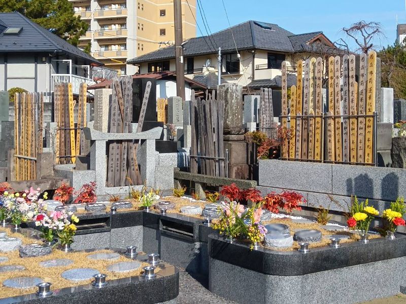 本立寺 プレミアム湘南辻堂駅前樹木葬墓地