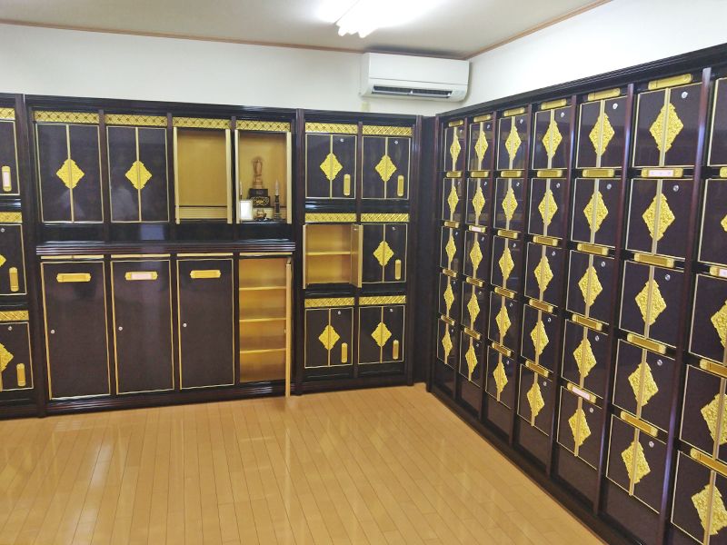 黄金山墓苑