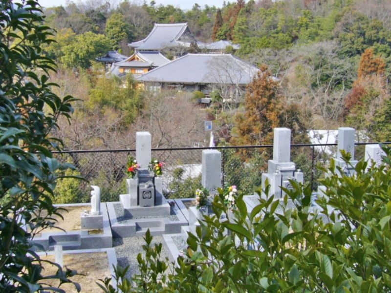 真龍寺霊園