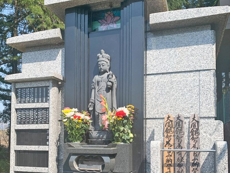 常楽寺霊園 常楽寺光心殿