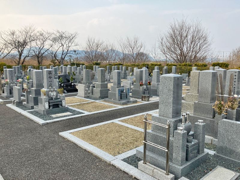 近江八幡市安土墓地公園