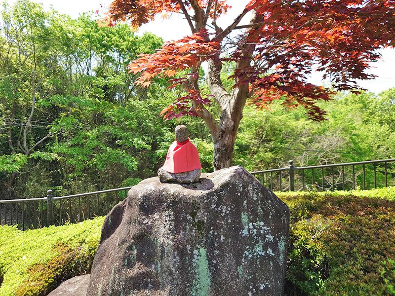 薬師院沼田墓苑