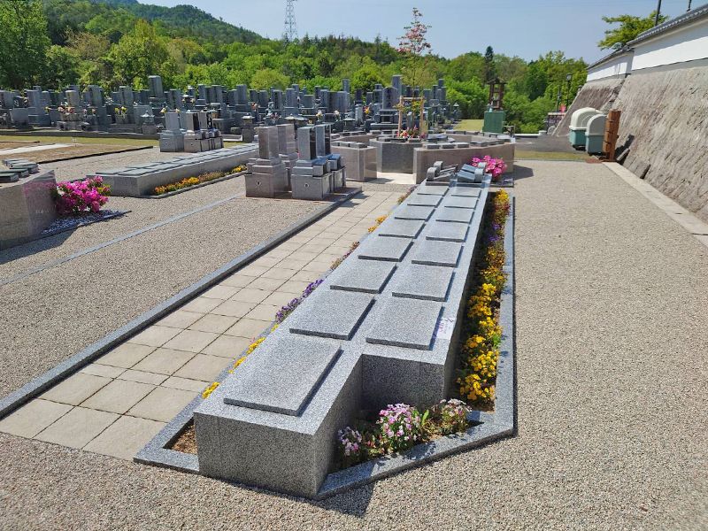 薬師院沼田墓苑