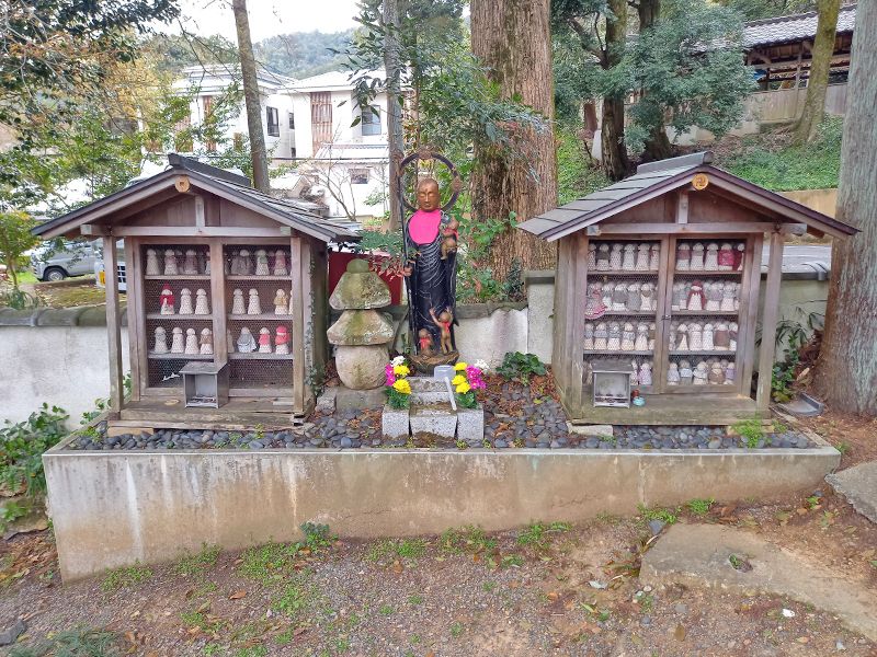 大雲寺 安寿塔