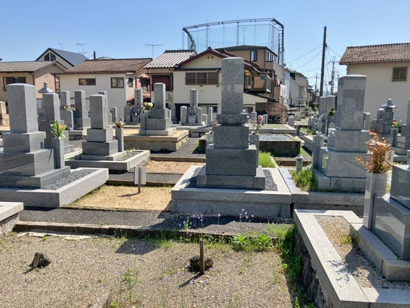野路岡田墓地
