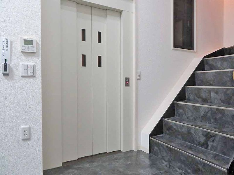 エレベーター完備　バリアフリー対策も万全です