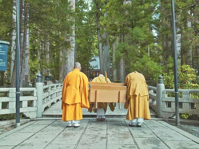 使用期間満了後は、奥之院にてご供養をいたします