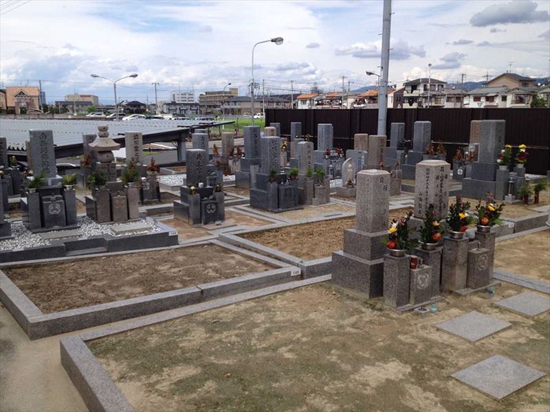 小山共同墓地