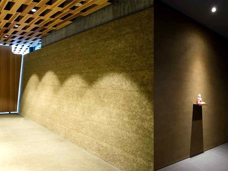 寺の随所には土壁が塗られ、いずれも左官職人・久住有生氏に作成していただきました