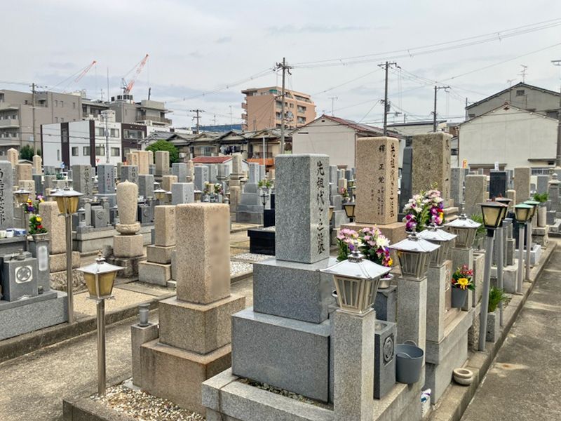 矢田冨田町墓地