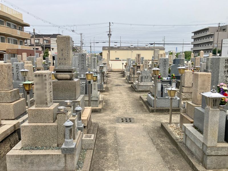 矢田冨田町墓地