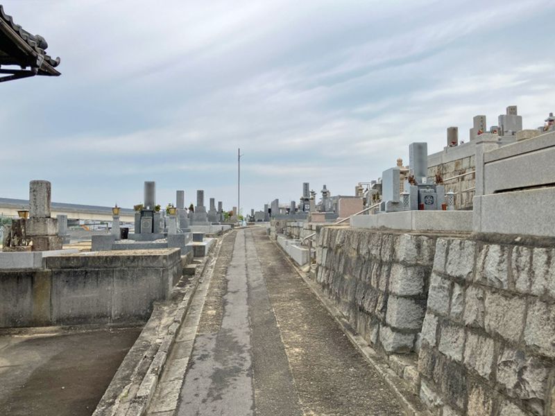 多治井墓地