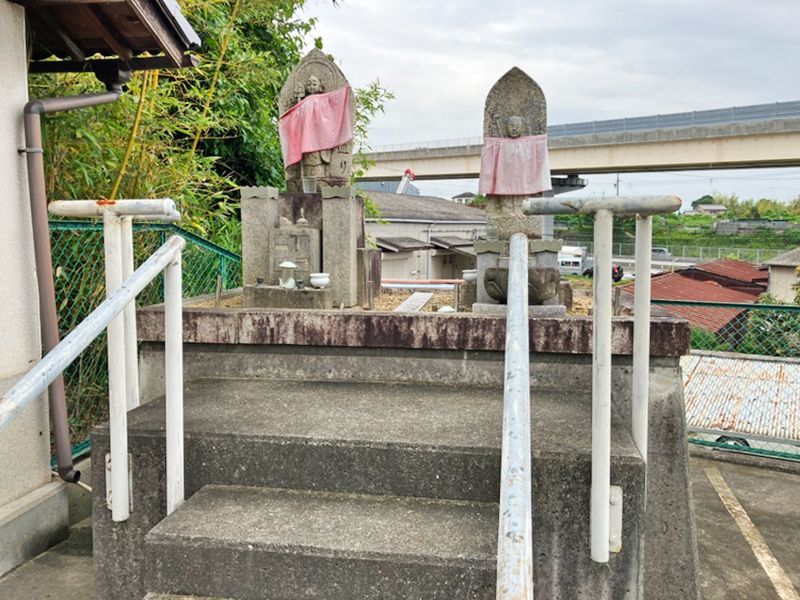 多治井墓地