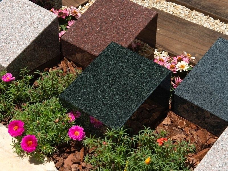 麻布称名寺　庭苑墓・樹木葬・合同墓