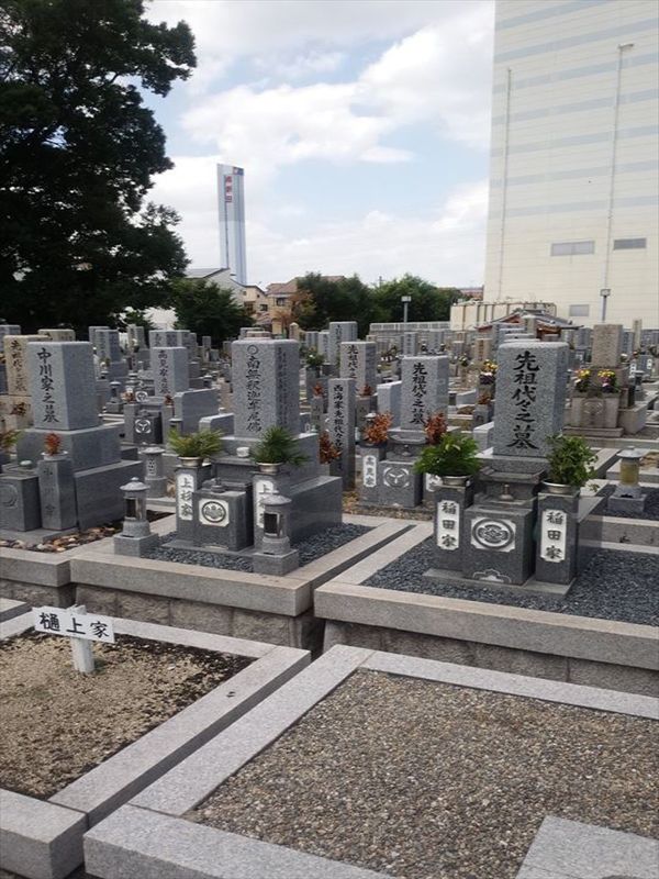 善根寺町墓地