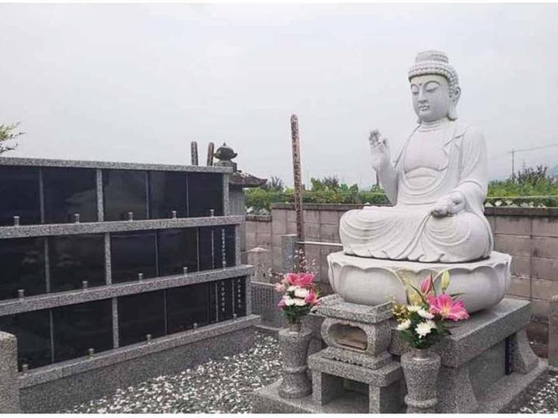 阿弥陀墓苑