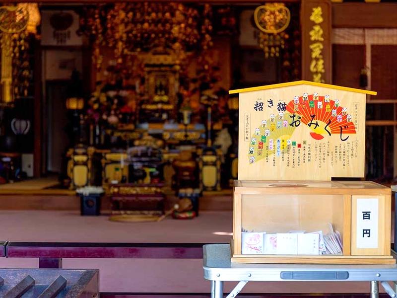王子善光寺・永代供養納骨塔『やすらぎの塔』