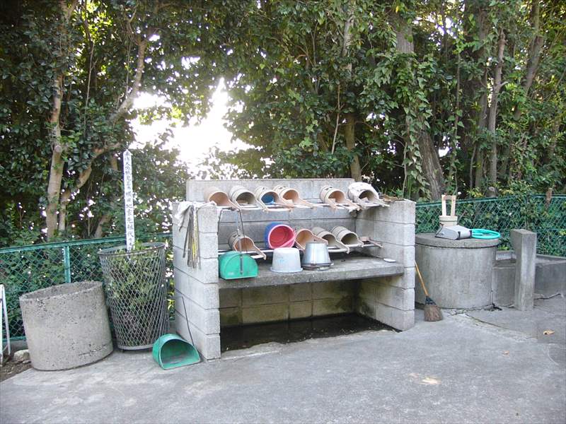 藤沢市営 西富墓地　整頓された水汲み場