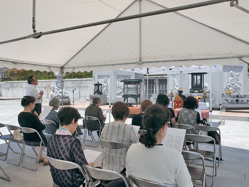 なごみ霊廟（月例合同供養法要）