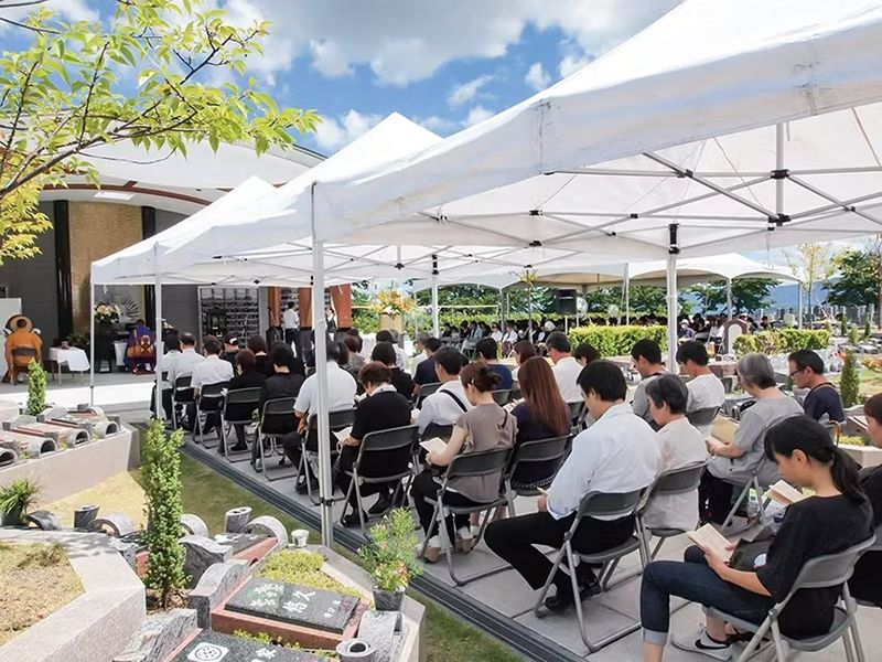 なごみ霊廟（月例合同供養法要）