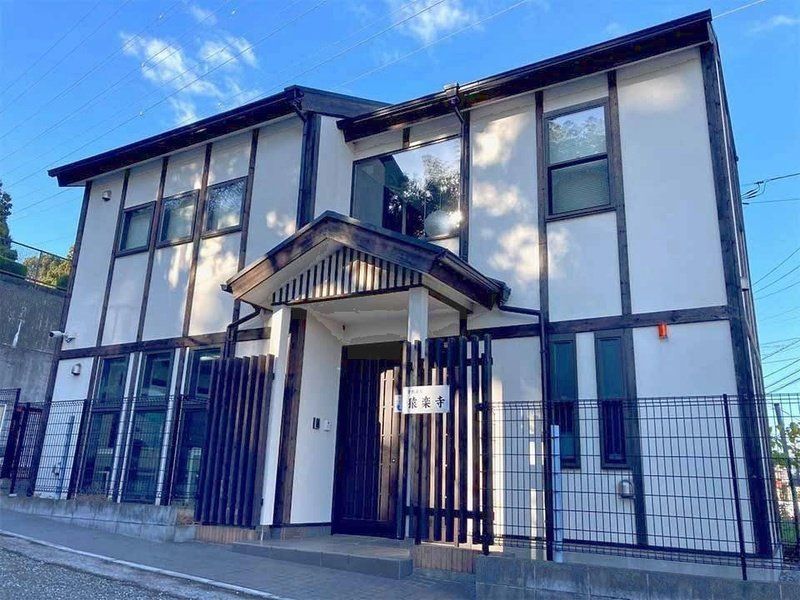 鶴ヶ峰霊園 猿楽寺 個別永代供養墓室内納骨「静林堂」
