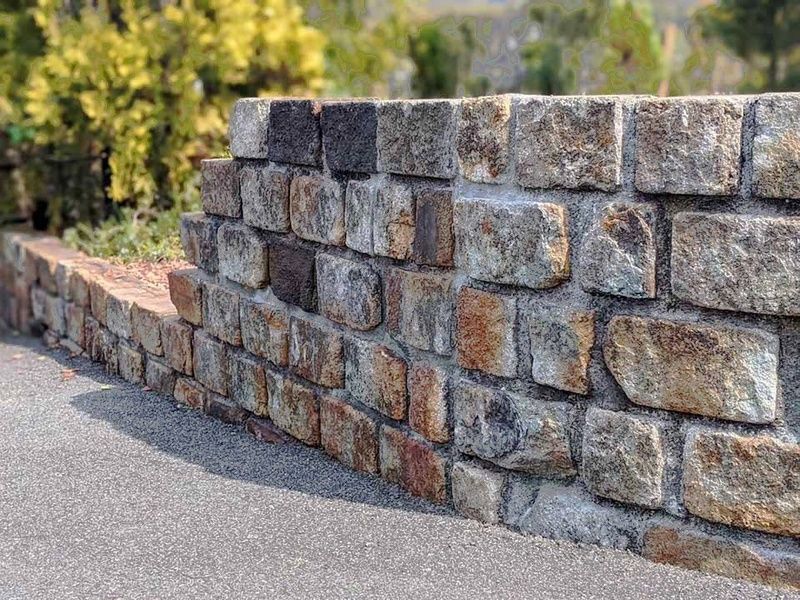 レンガ仕様のデザイン擁壁
